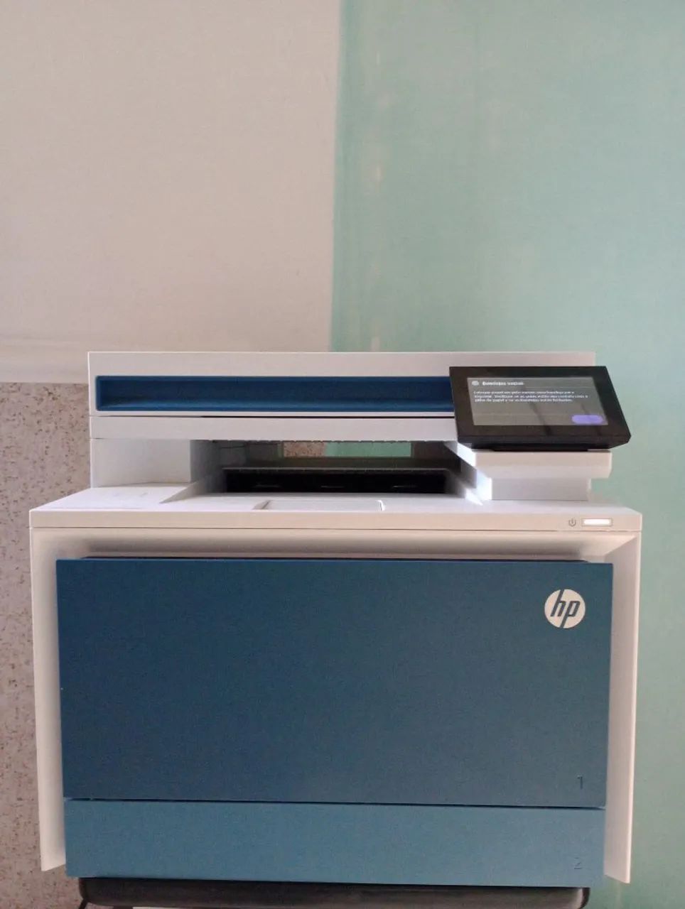 Vende se impressora Hp color laser jet pro MFP 4303fdw - Foto 4