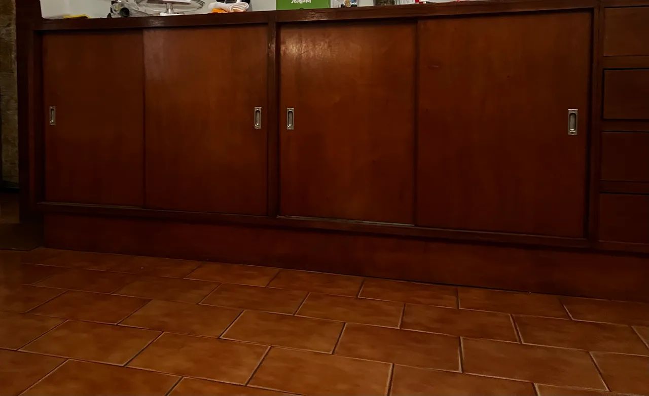 Balcão de madeira