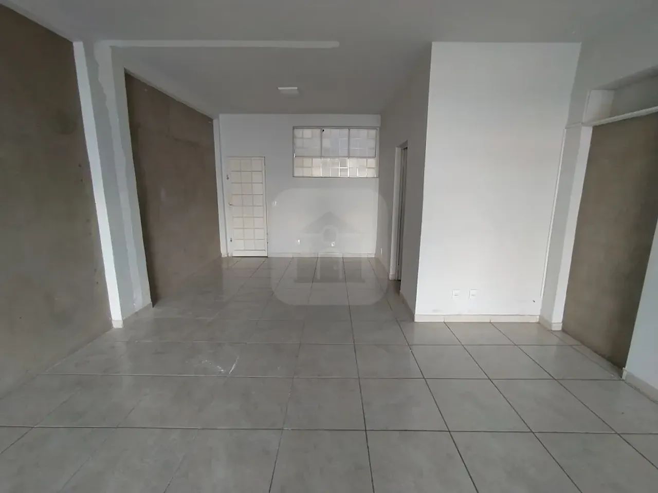 Loja para locação no bairro Saraiva - Foto 4