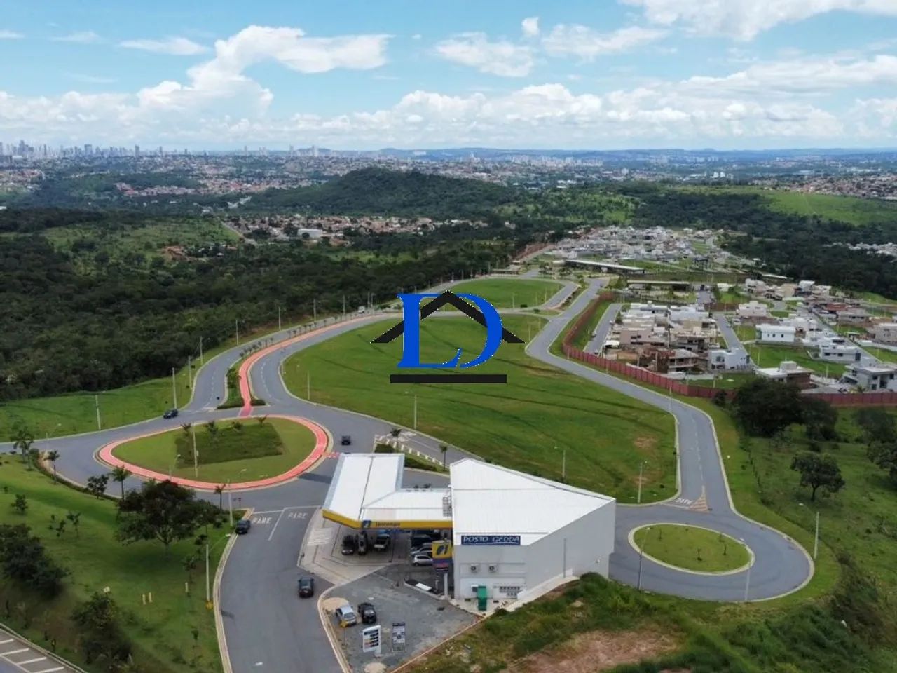 Terreno em Condomínio de Luxo no Jardins Porto, Senador Canedo-GO 300,00 m² de área - Apro