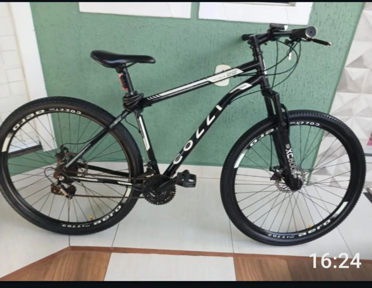 Bicicleta aro29 quadro19 com acessórios  - Foto 2
