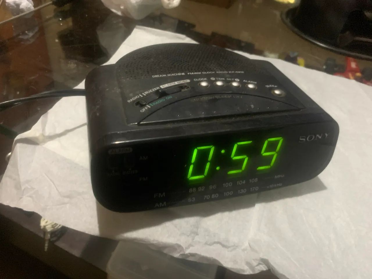 rádio relógio Sony Dream Machine ICF-C212