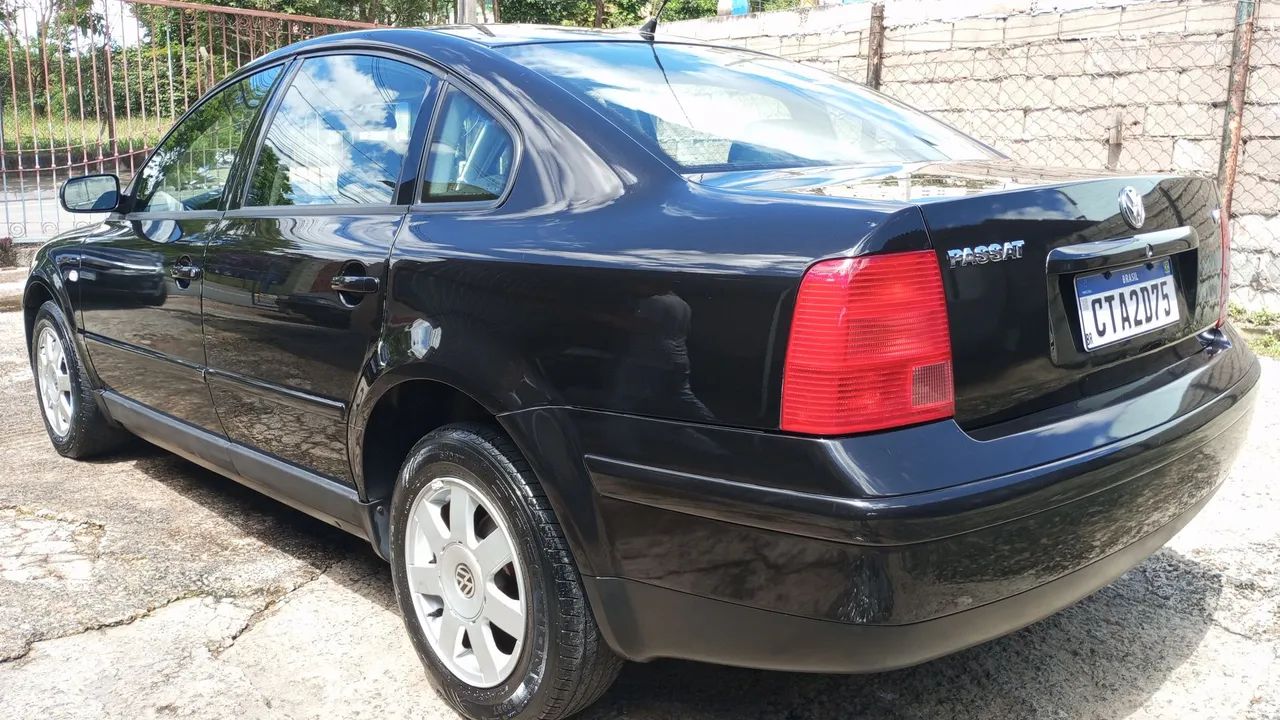 Volkswagen Passat 2.8 V6 Tiptronic 2000