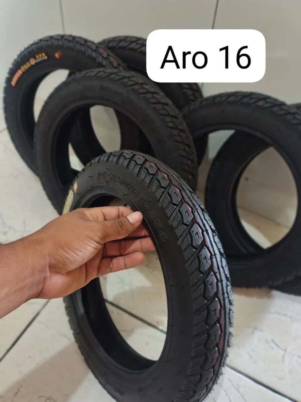 Pneu de bicicleta elétrica 