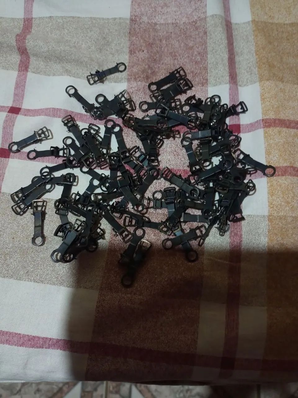 Lote de 100 engates locomotiva HO 