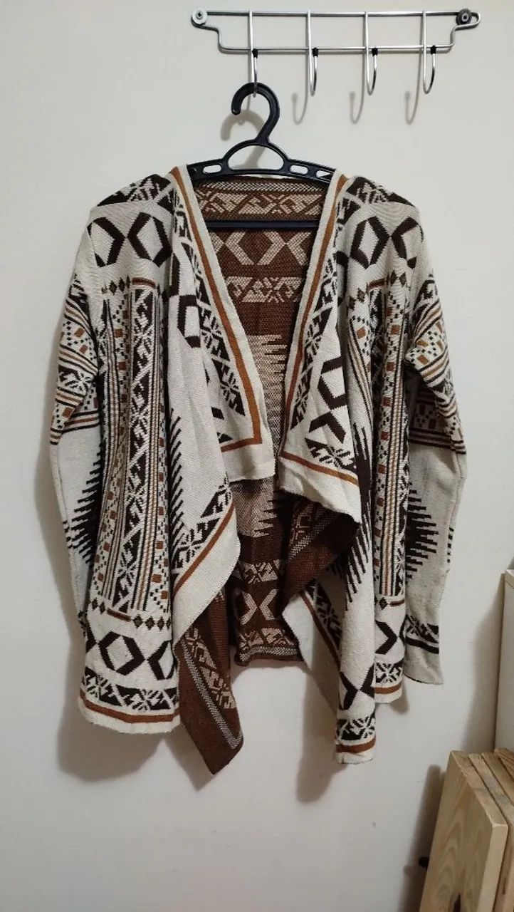 Poncho aberto estampado marrom tamanho M