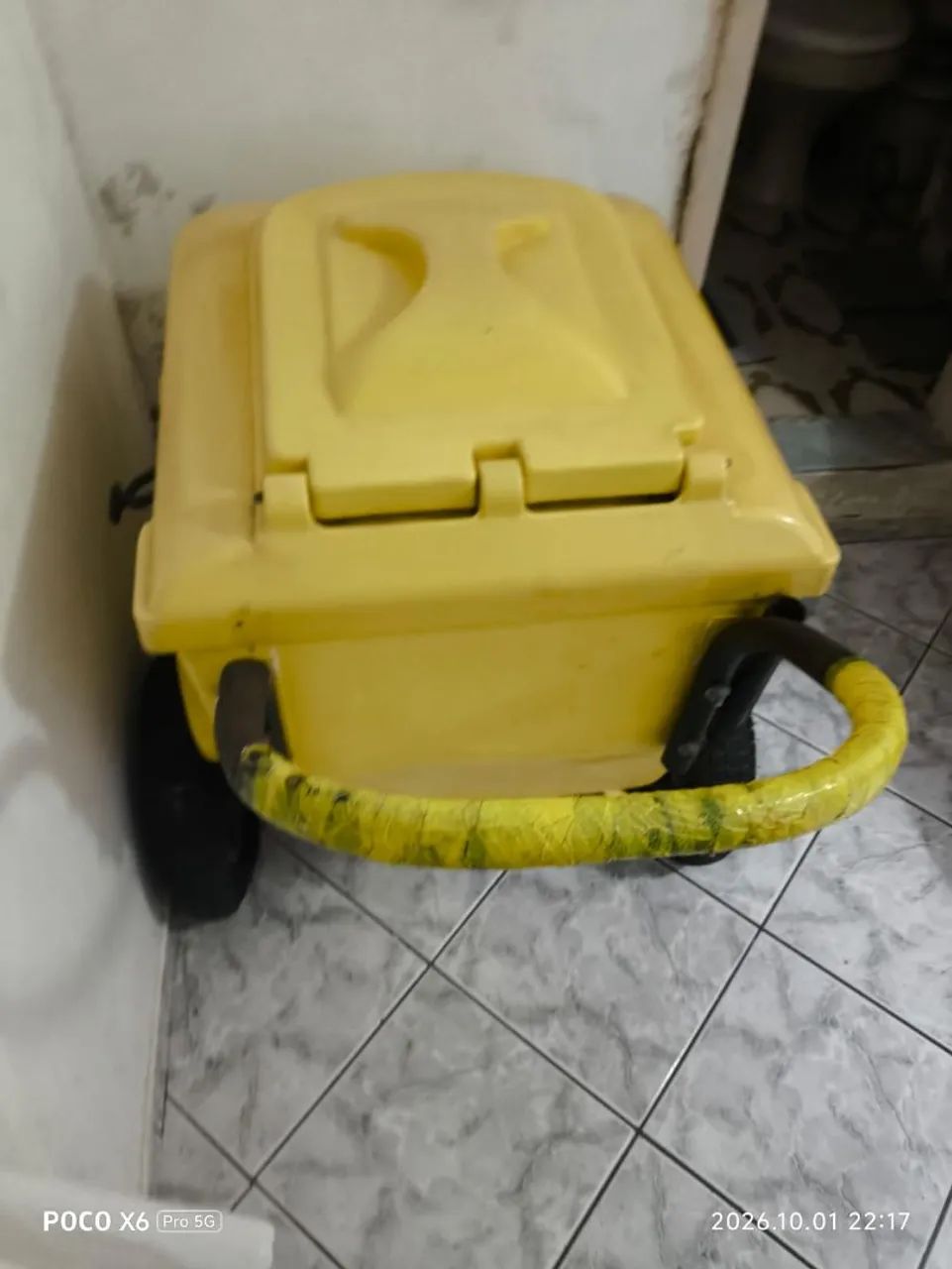 Carrinho 400 litros para picolés  e outros - Foto 2