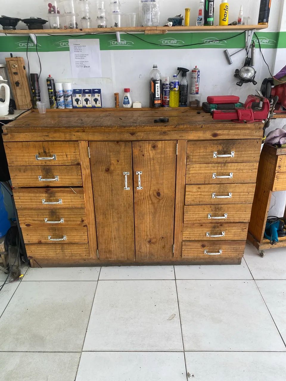 Tool Workbench443790567177594880