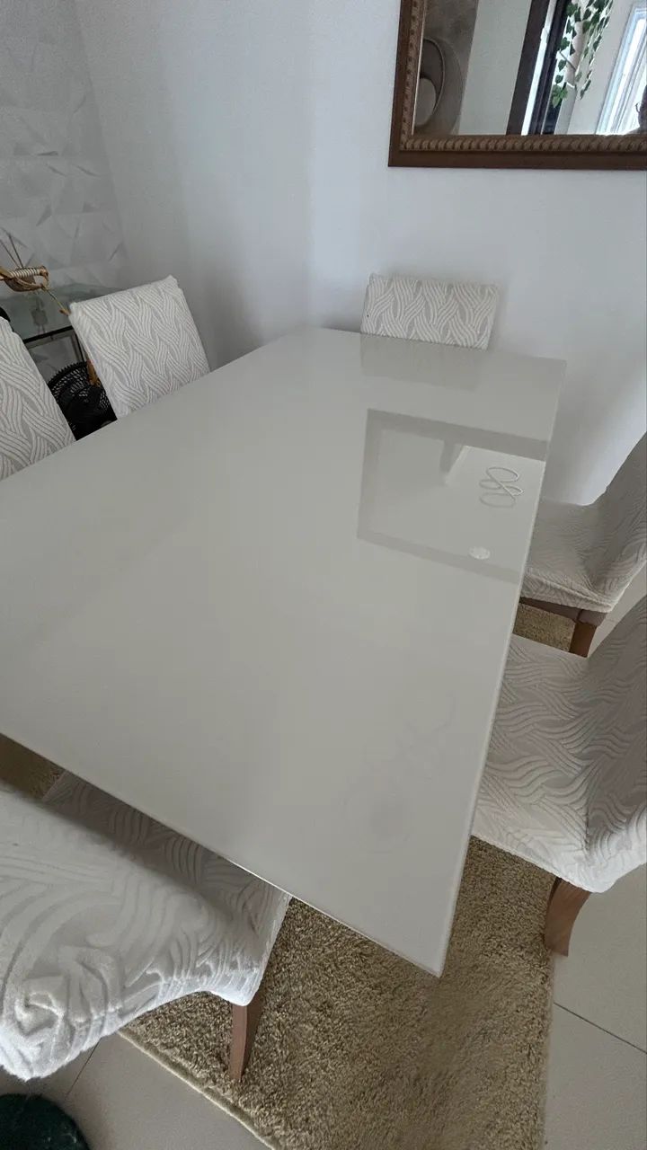 Mesa de jantar retangular 6 lugares com cadeiras
