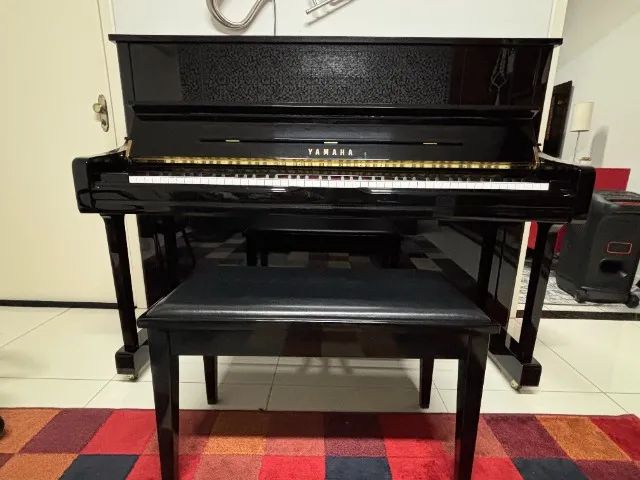 PIANO VERTICAL YAMAHA U1J PE