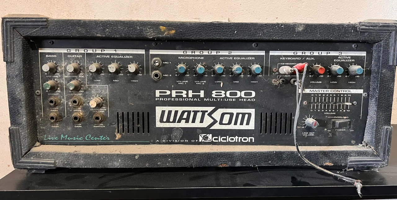 Amplificador Teclado Behringer Ultratone K1800fx - Instrumentos
