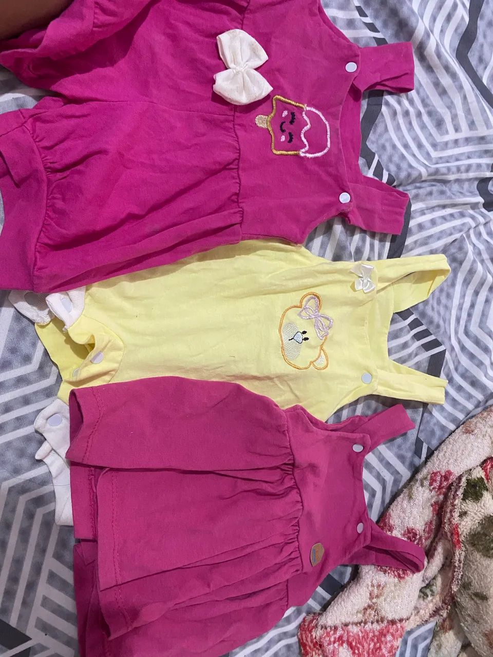 Vestidinhos de bebê - Foto 3