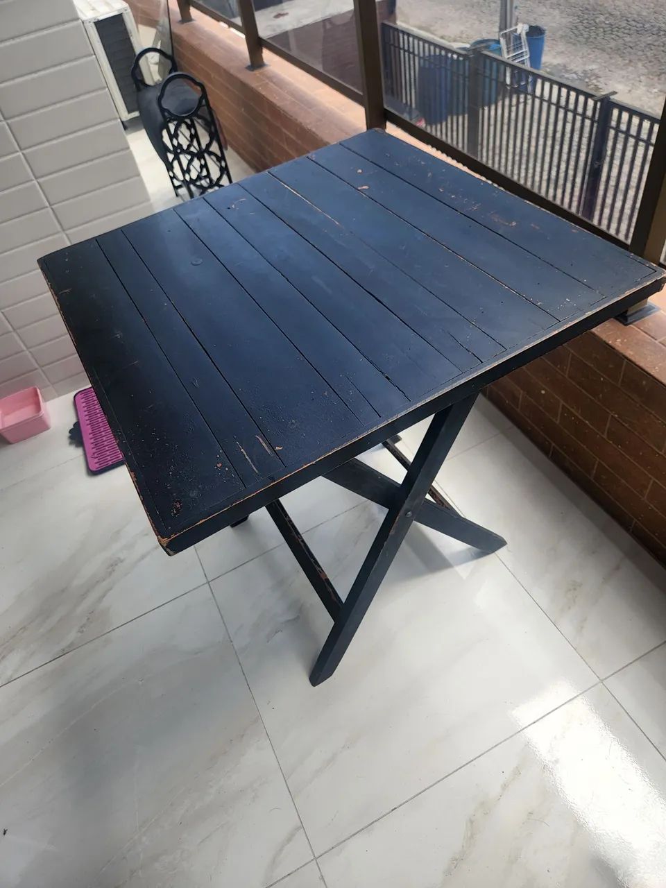 Mesa de madeira preta64994315868033121