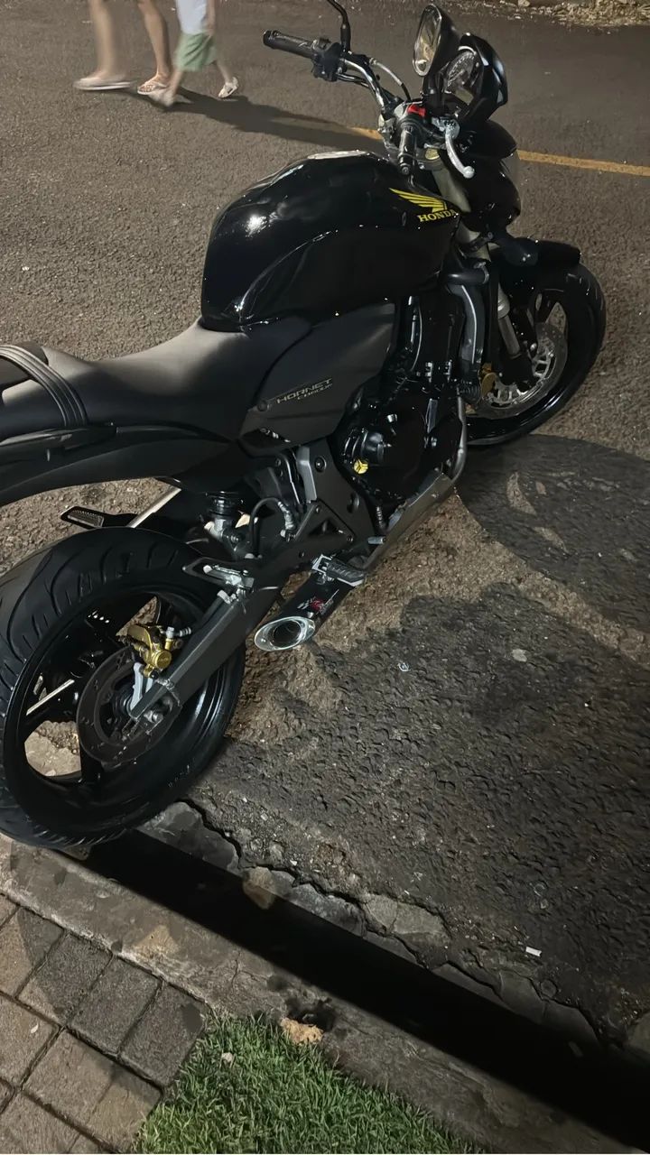 Hornet 600 - Foto 2