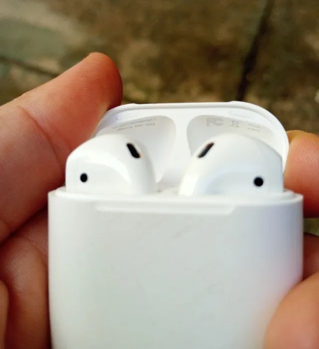 Airpods 1 Geração Com Defeito 