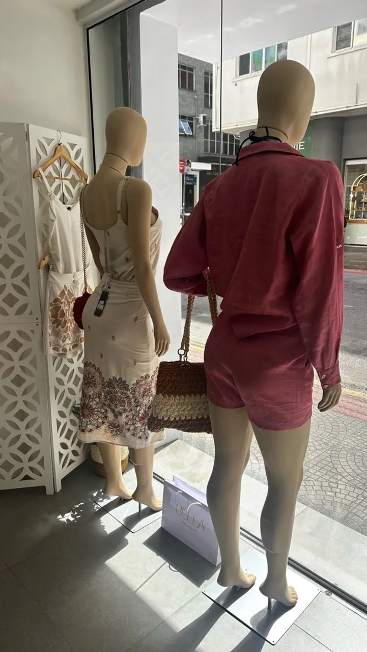 Vendo duas manequins fibra aspecto pele  - Foto 3