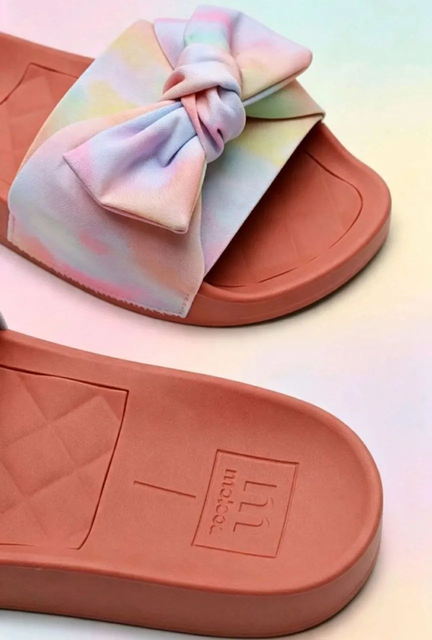 Chinelo slide moleca tie dye  - Foto 5