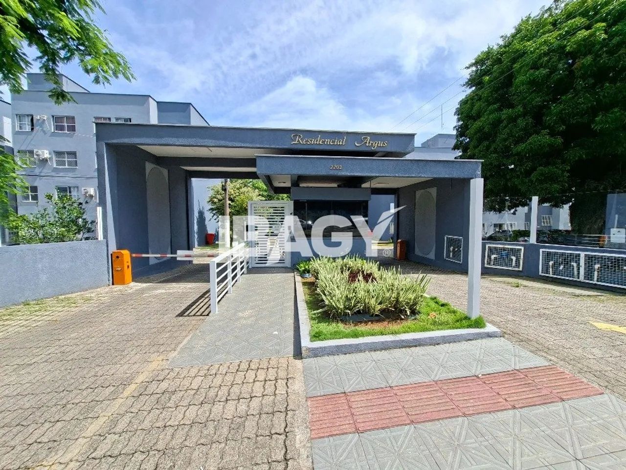 Excelente Apartamento 2 dormitório(s) em Coqueiros - Florianópolis