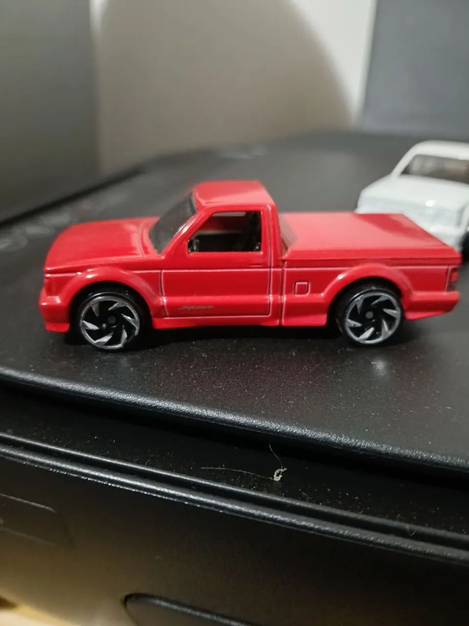 Pack Hotwheels 5 pick ups - Foto 2
