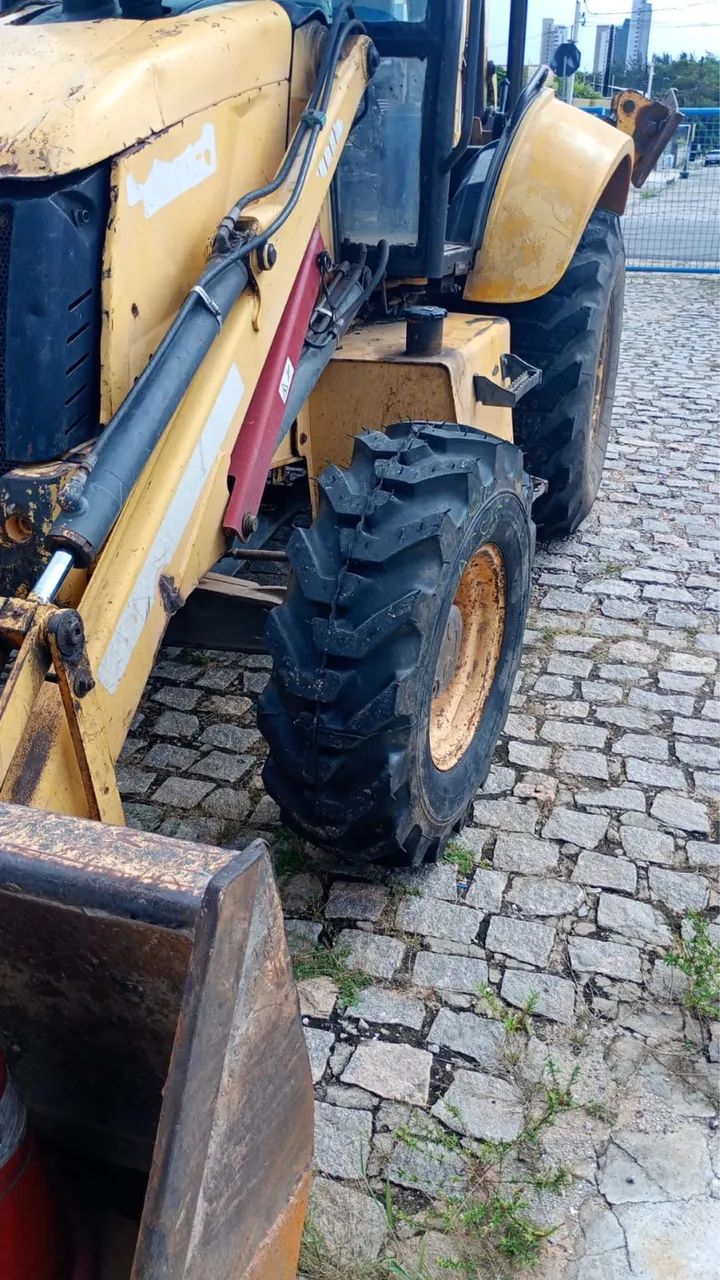 Retroescavadeira 2015 - Foto 2
