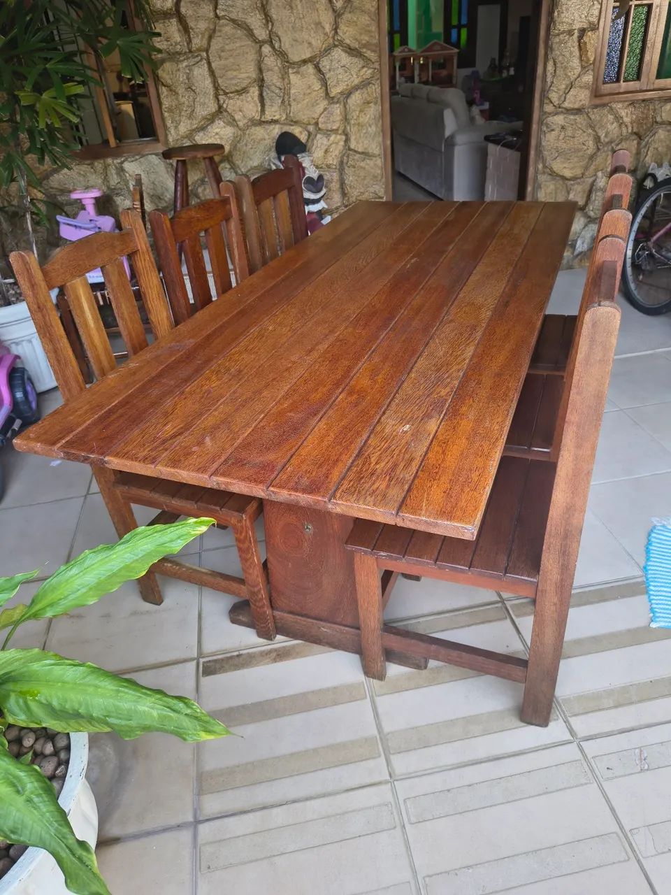 Mesa ripada em madeira com 6 cadeiras  - Foto 3