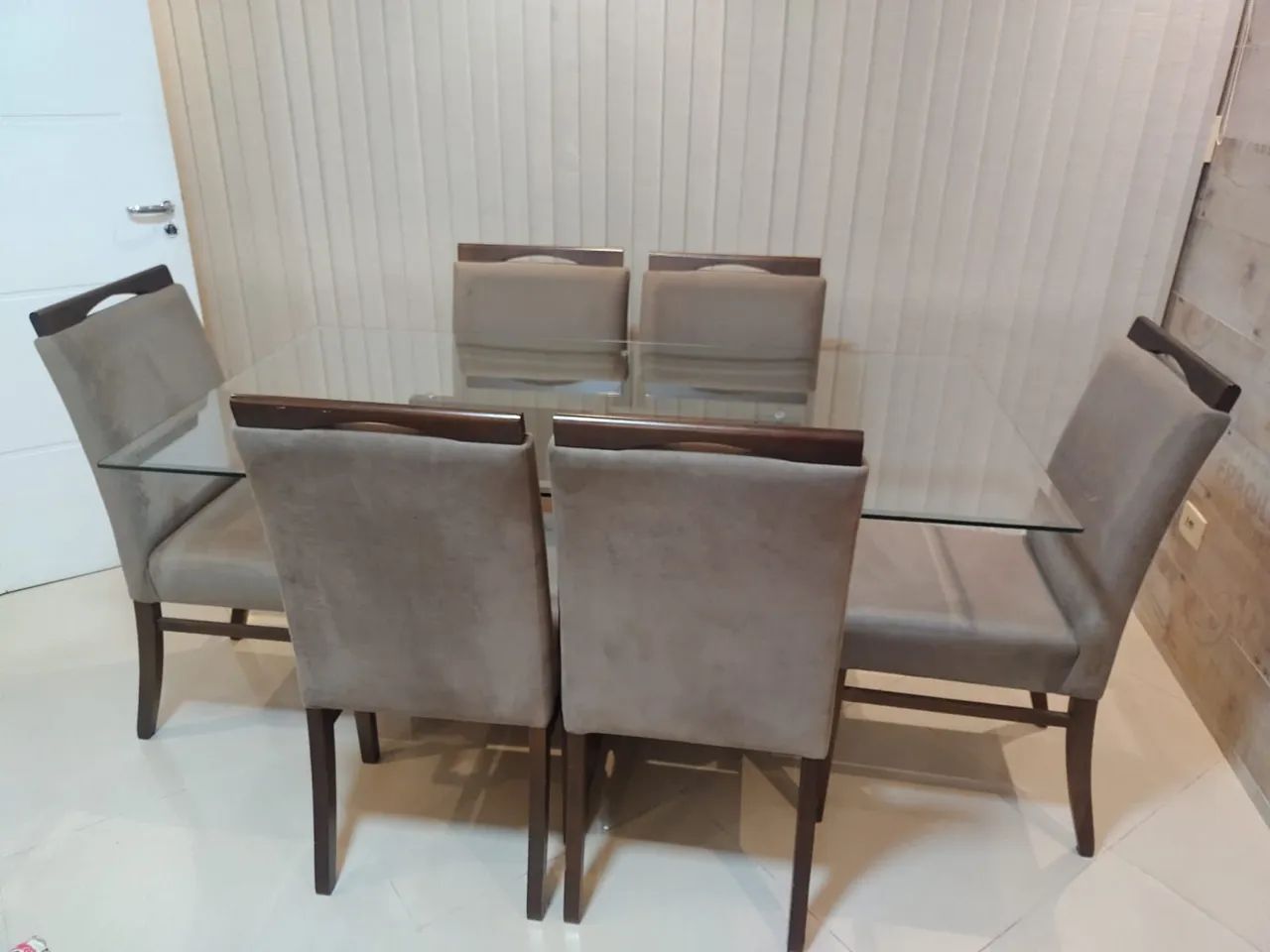Mesa de 6 lugares excelente estado 