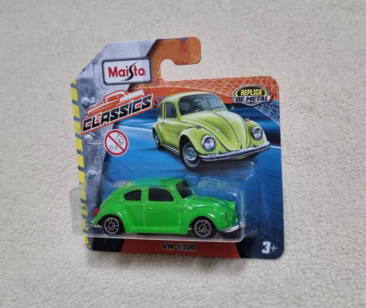 Fusca 1300 Maisto 1:64 metal