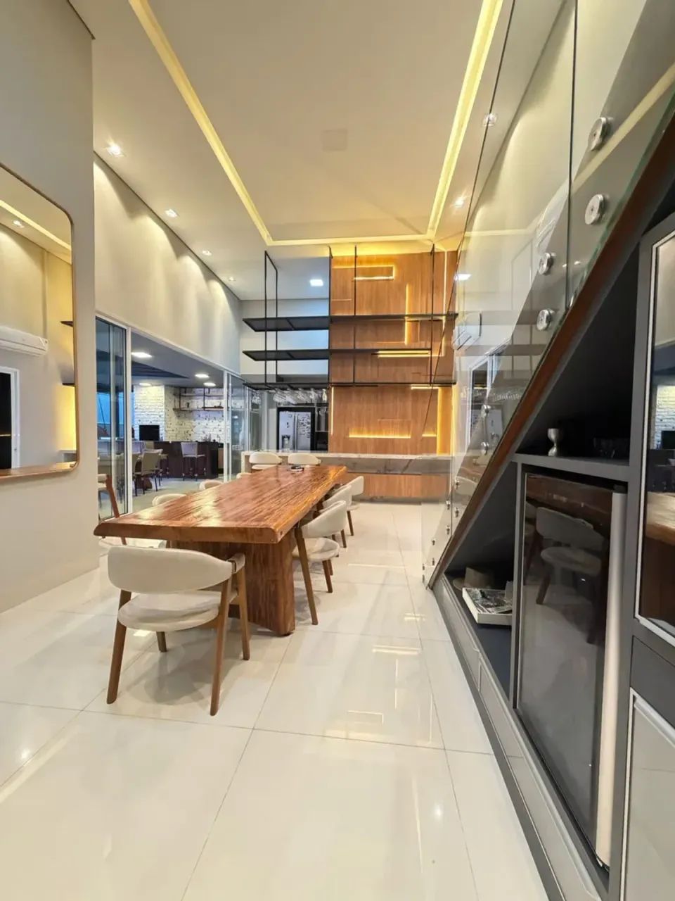CASA TERREA COM 3 SUITES, 442m2 À VENDA - COND FLORAIS DOS LAGOS - Foto 4