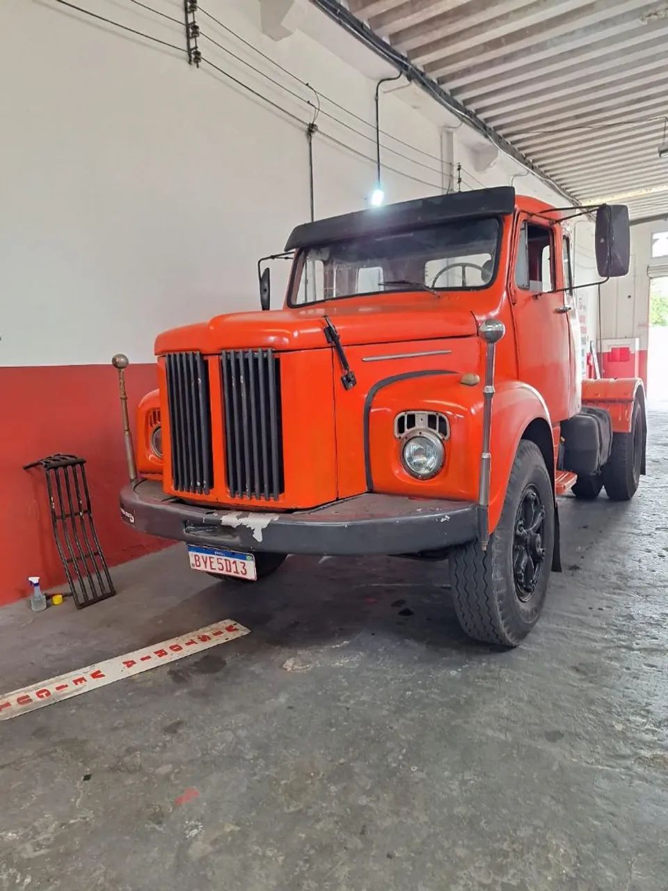 vendo scania 76.