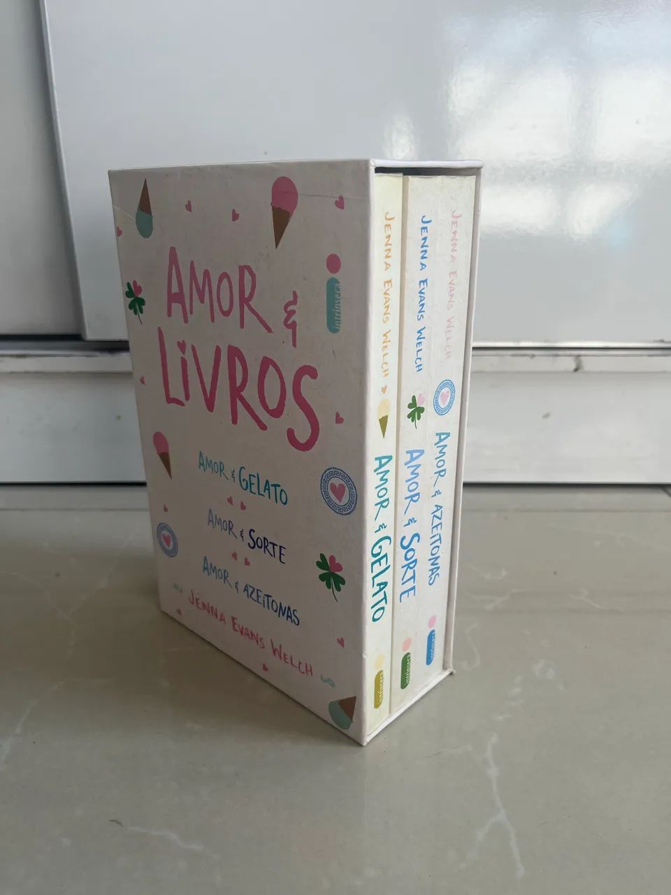 Box amor e livros  - Foto 2
