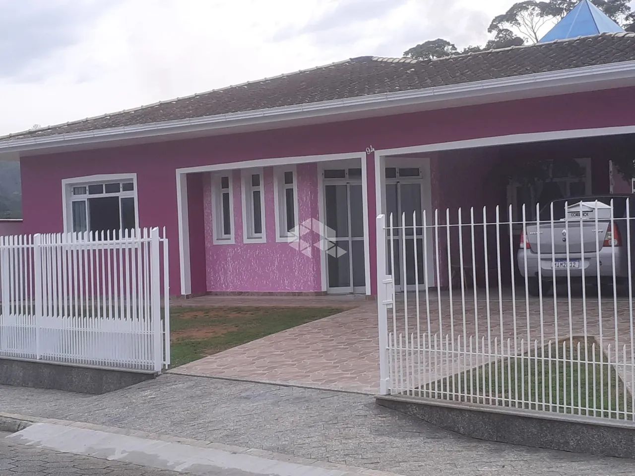 Casa com 03 quartos/dormitórios no bairro Poço Fundo, em Santo Amaro da Imperatriz- SC
