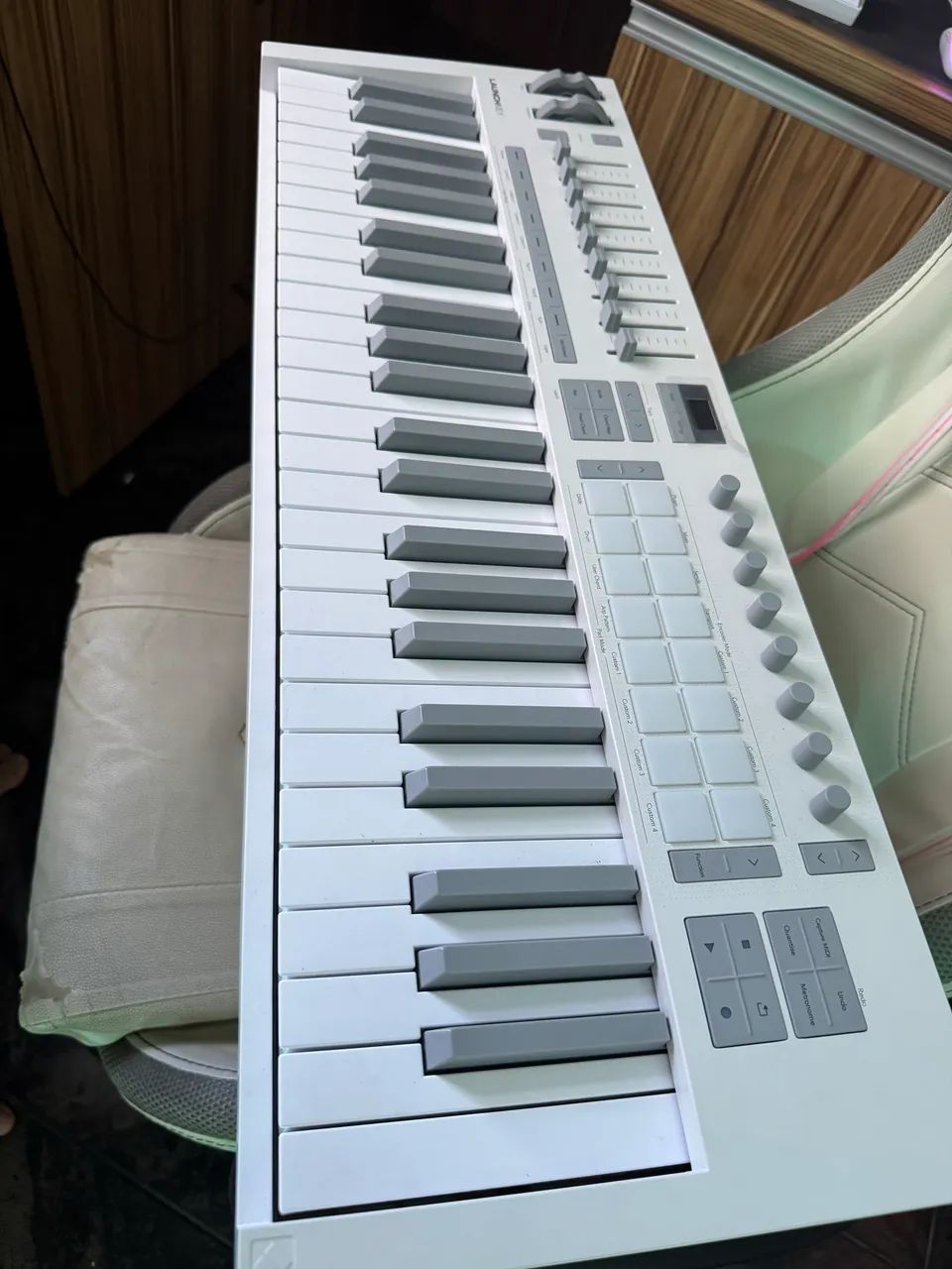 Teclado MIDI Profissional  - Foto 5
