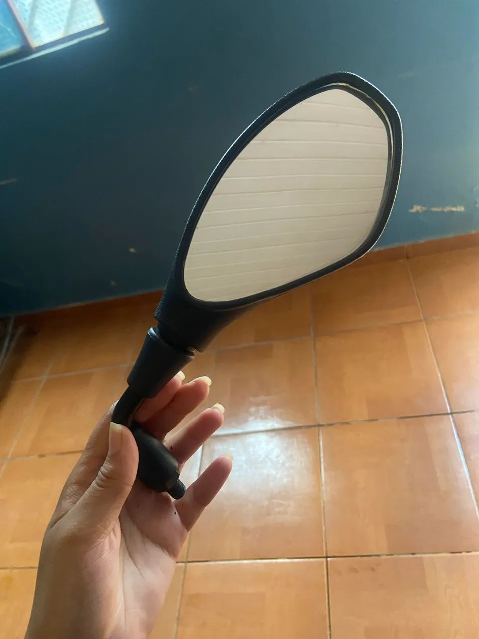 Retrovisor baixo 