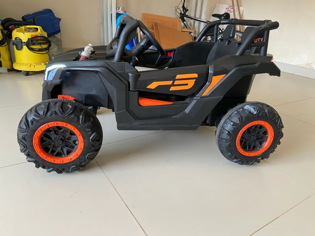 Carro elétrico de brinquedo  - Foto 5