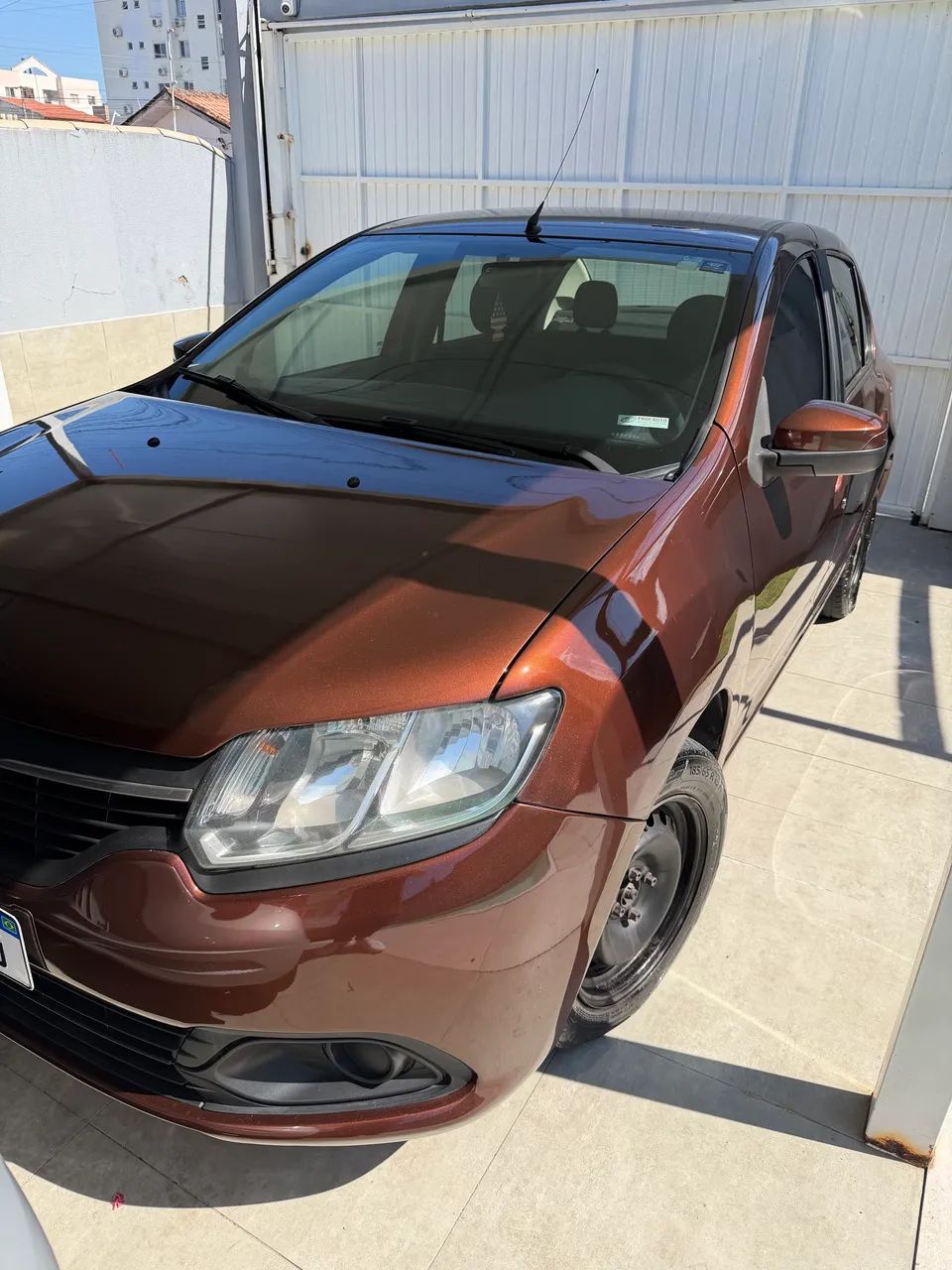 Renault Logan Expression Hi-flex 1.6 8V 4P 2014 - Foto 3