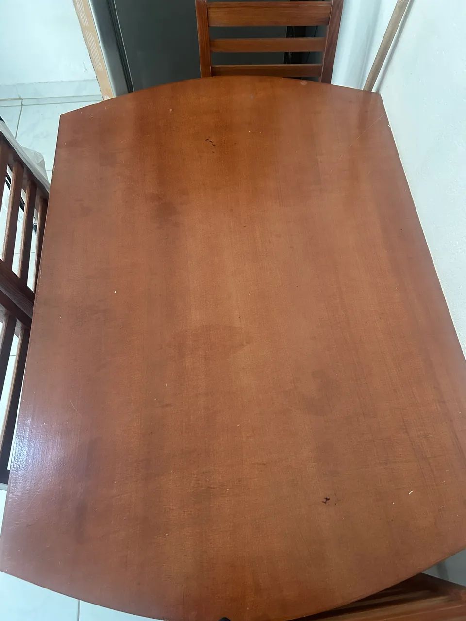 Mesa de jantar em madeira 4 lugares  - Foto 3