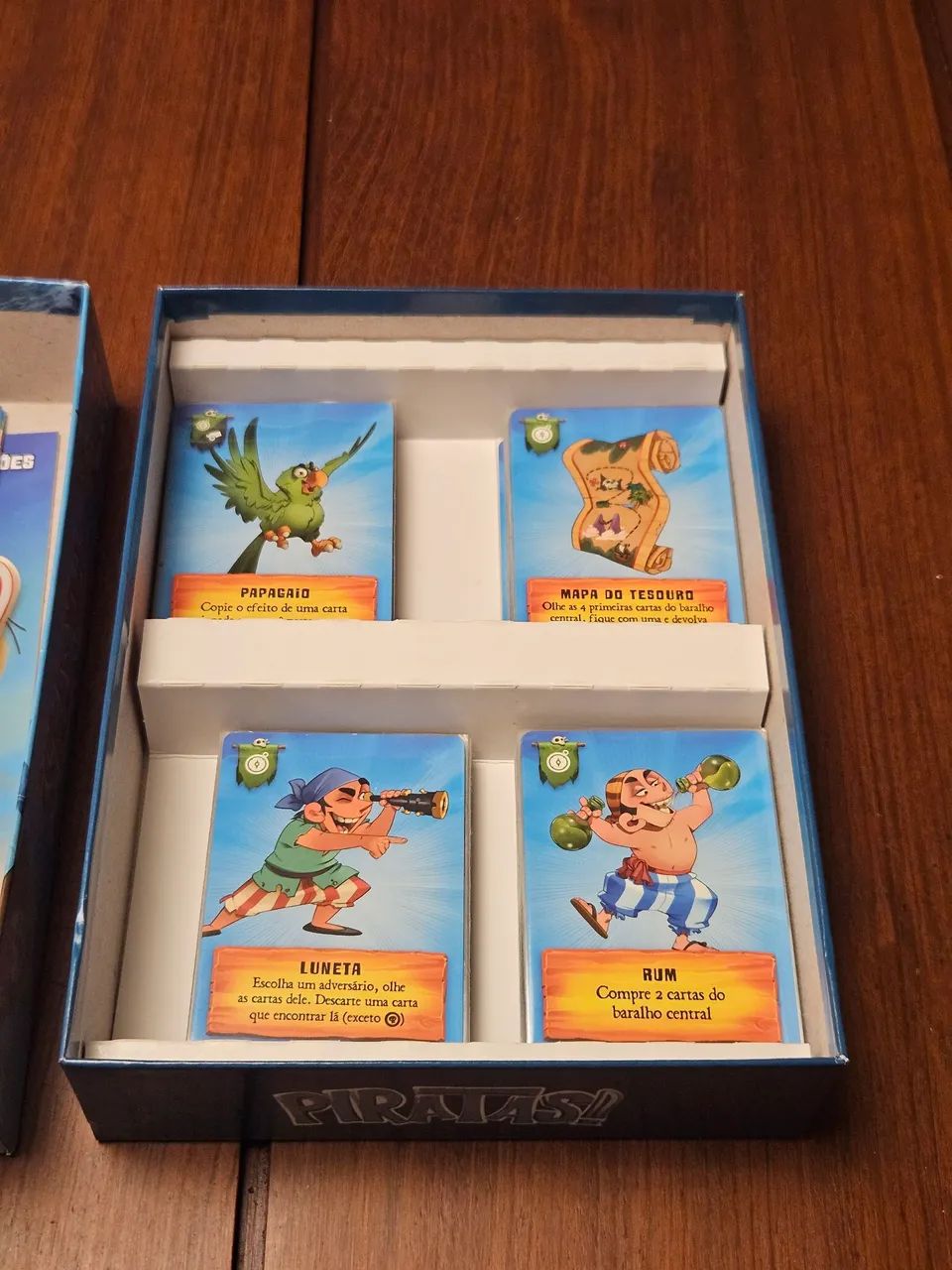 Combo de Jogos de Tabuleiro: Piratas! + Lata - Foto 2