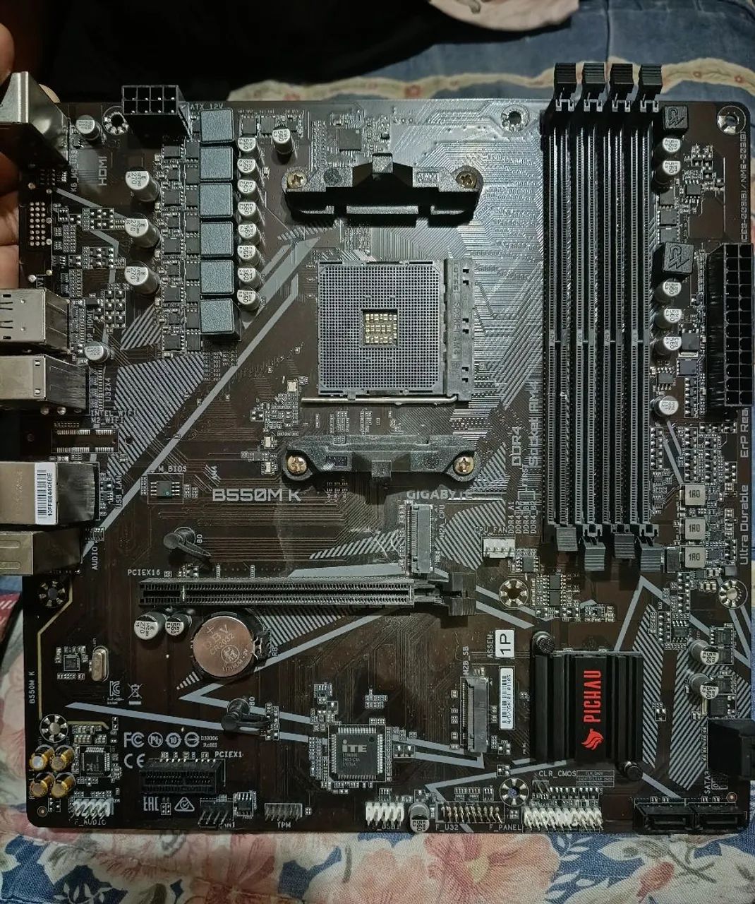 Placa-mãe Pichau B550M K com defeito 