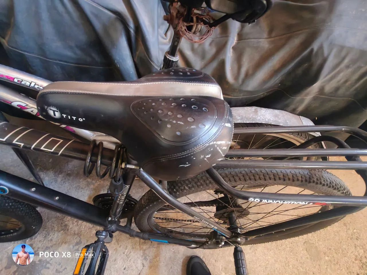 Bicicleta Aro 29 Preta e Azul Shimano Freio a Disco - Foto 4