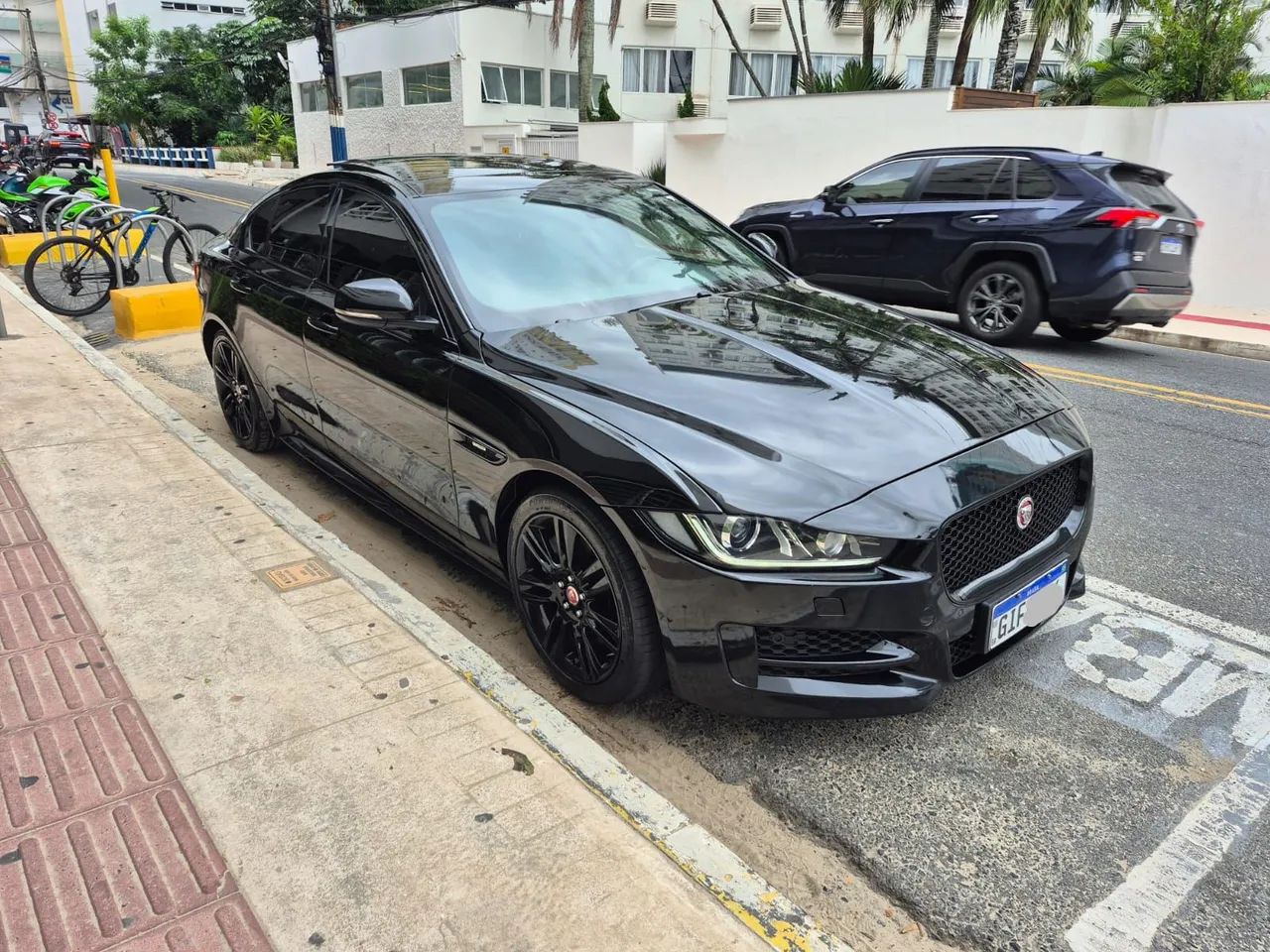 JAGUAR Xe XE 2.0 TURBOCHARGED R-SPORT AUT. 2018