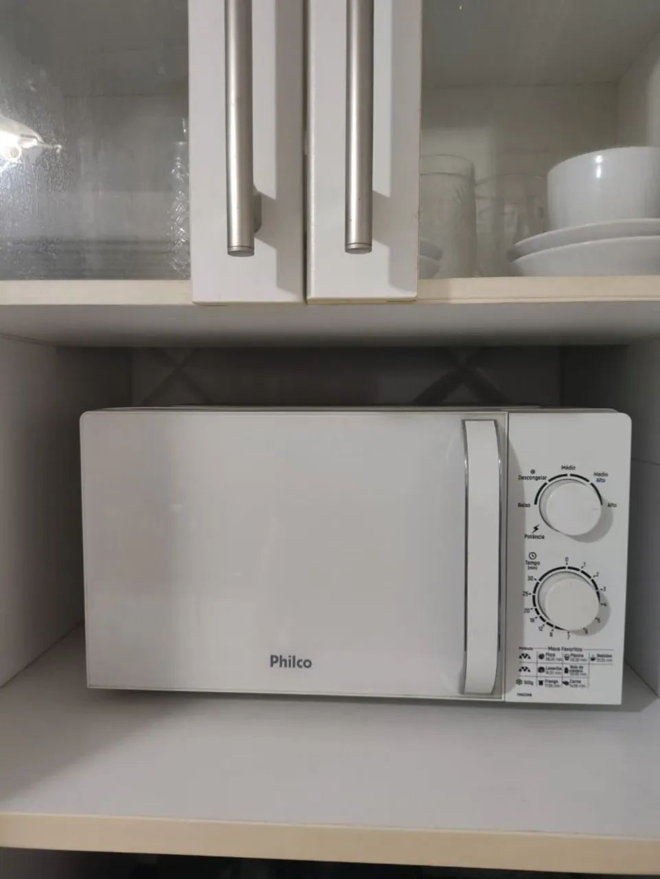 Microondas Philco branco