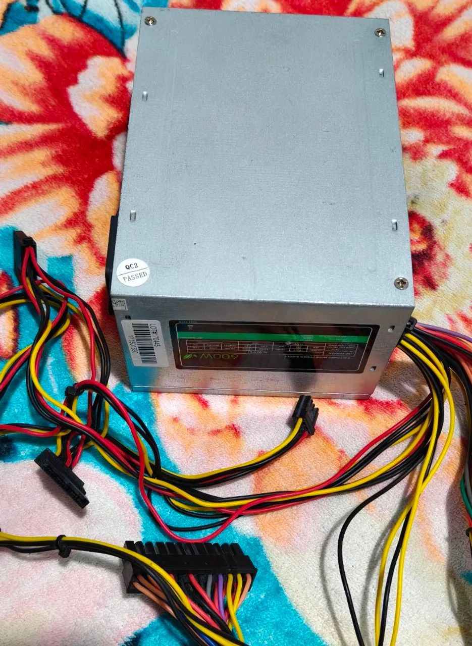 Fonte 600W básica - Foto 2