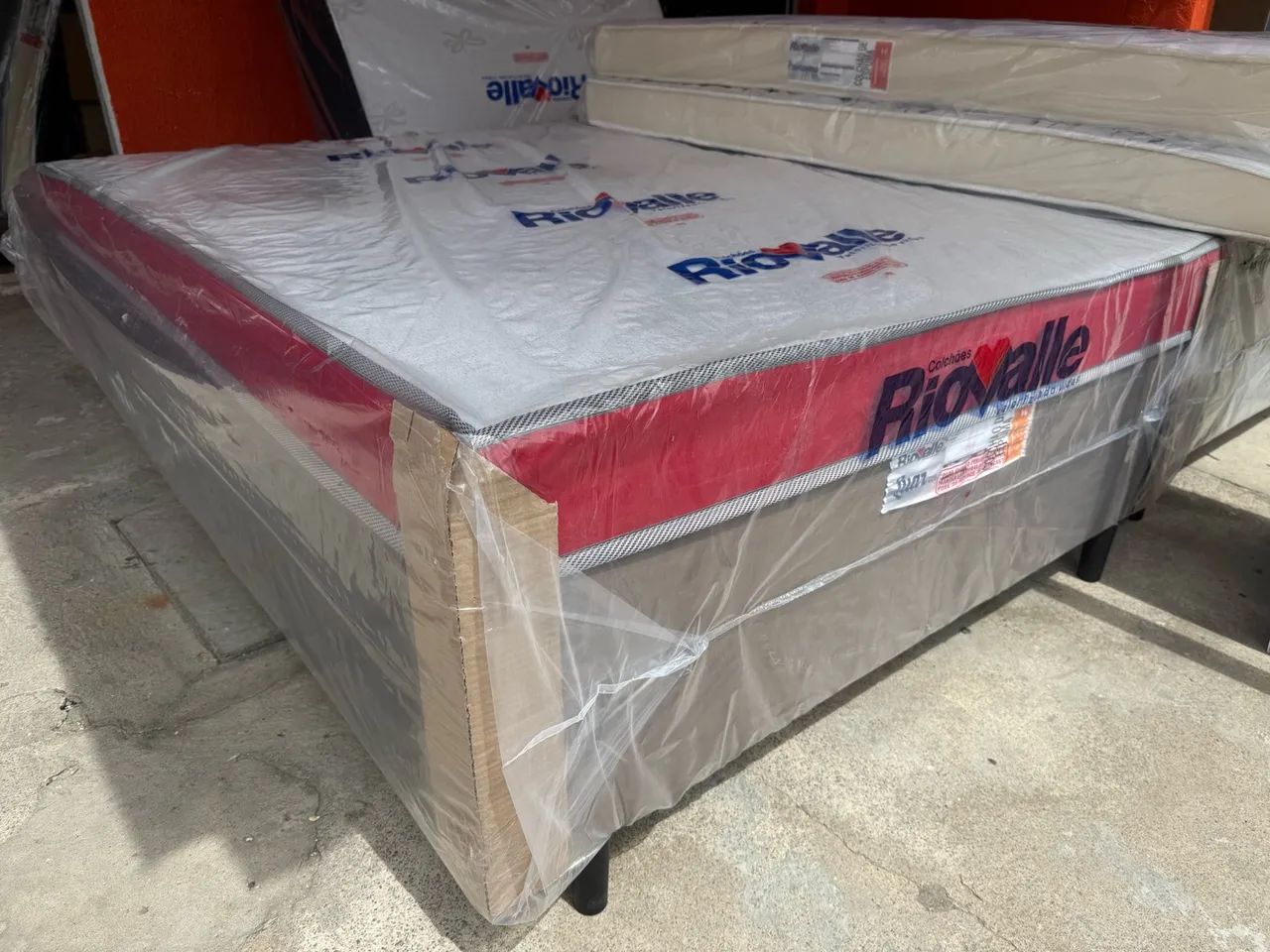 CAMA DE CASAL ALTA E MACIA COM ESPUMA D28  - Foto 2
