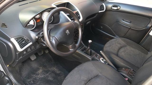 Peugeot 207 1.4 XR 2011 (8 válvulas) - Foto 6