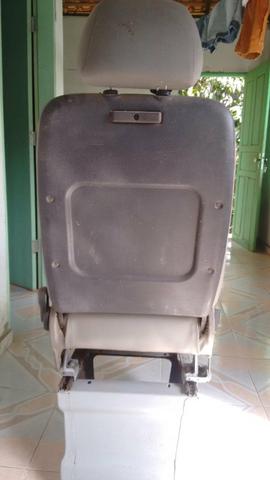 Vendo Poltrona de Motorista de Ônibus - Foto 3
