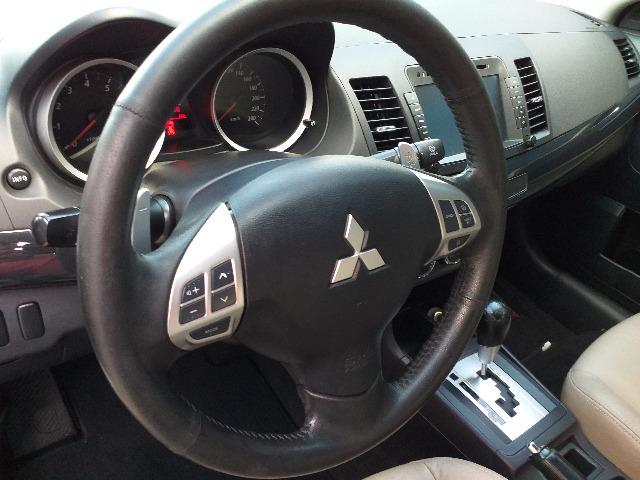 Lancer Automático CVT - Central Multimida - Bancos Caramelos - Pneus Novos - Foto 13
