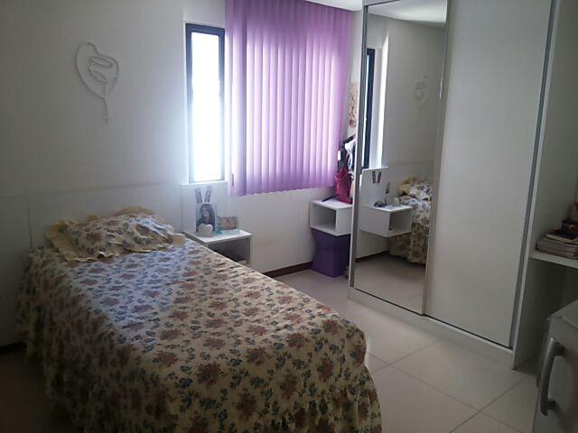 Apto com 4 suites + DCE em Jatiuca. 1ª quadra da praia bem prox. ao McDonald - Foto 2
