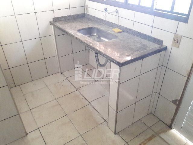 Casa para alugar com 3 dormitórios em Santa mônica, Uberlândia cod:862190 - Foto 9