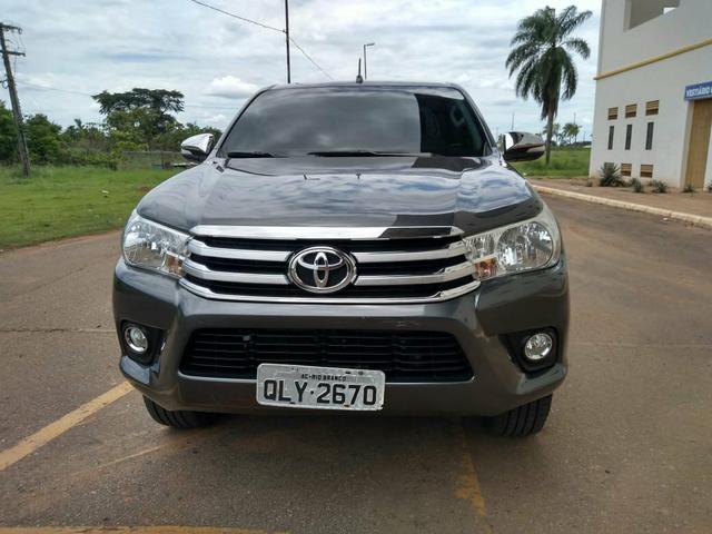TOYOTA HILUX CD SRV 4x4 2.8 DIESEL AT 15-16 - Foto 6