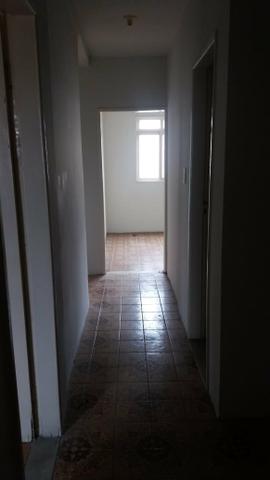Alugo apartamento 3 quartos - Foto 10
